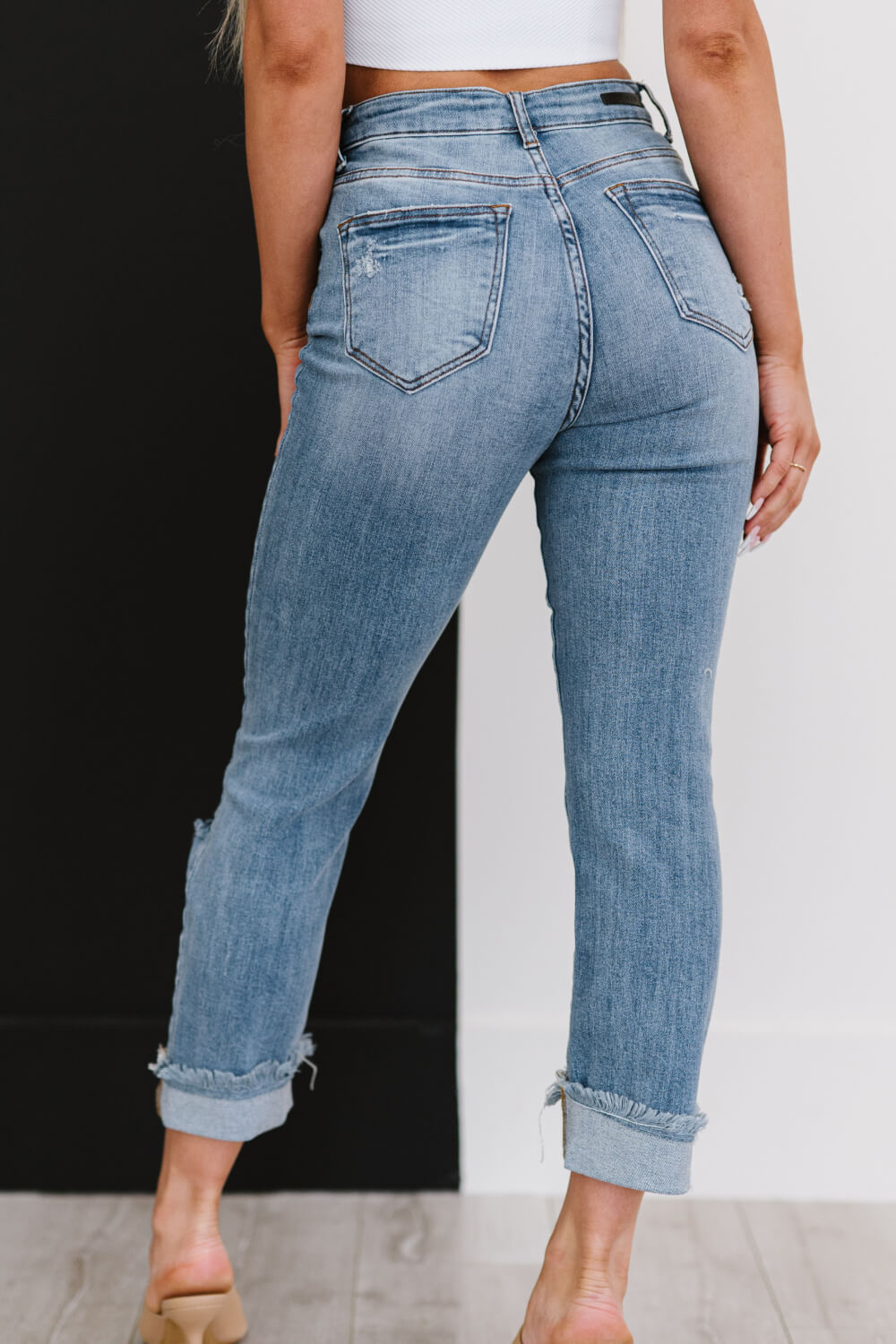 Taking It Easy Distressed Jeans