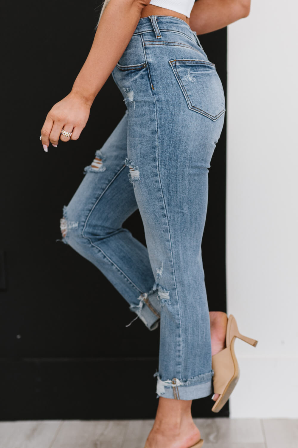 Taking It Easy Distressed Jeans